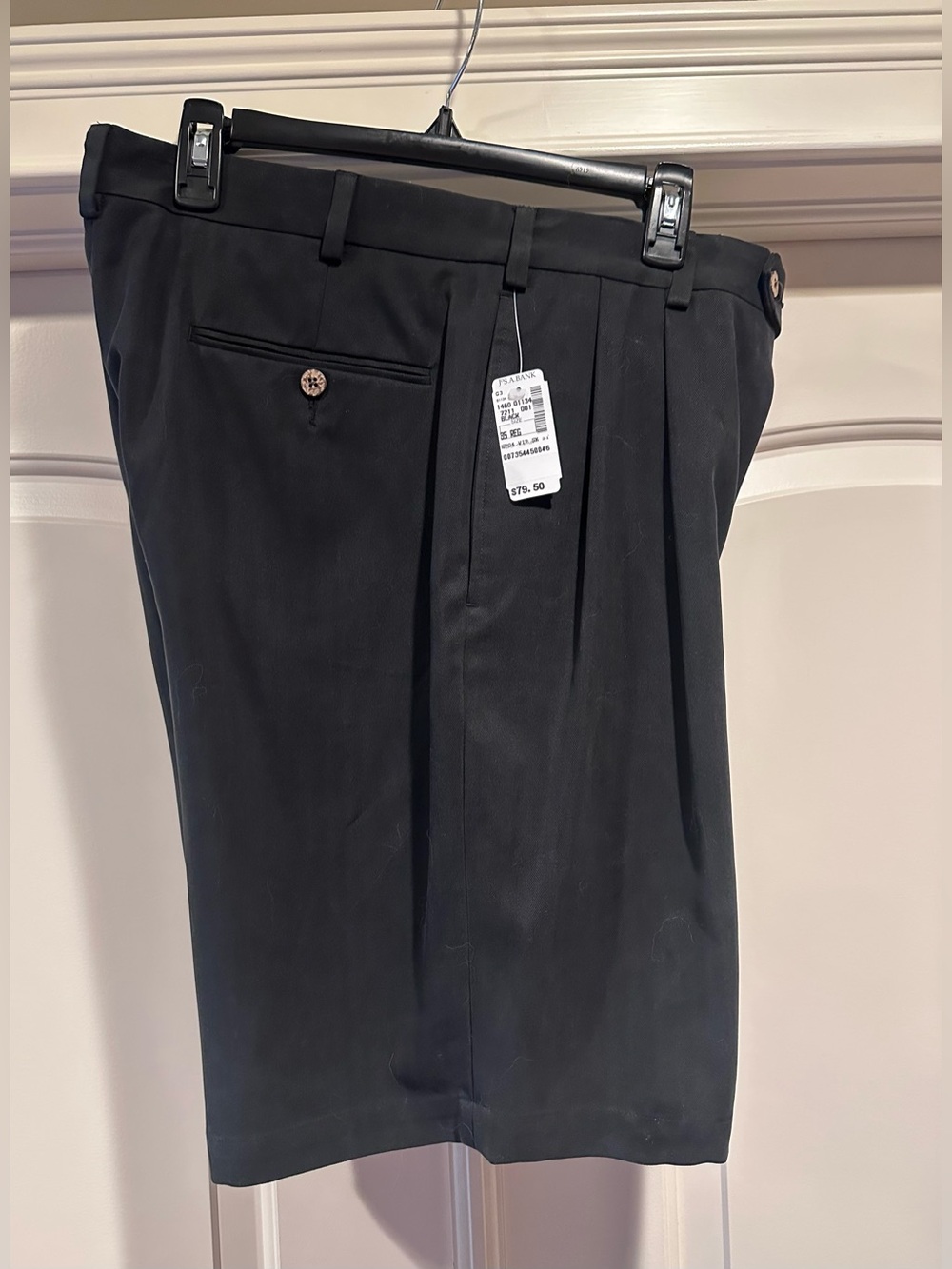 NWT Jos. A Banks Classic Black Pleated Men’s shorts Size 35 regular